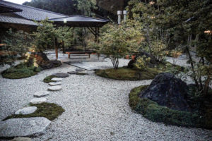武芸川温泉の中庭
